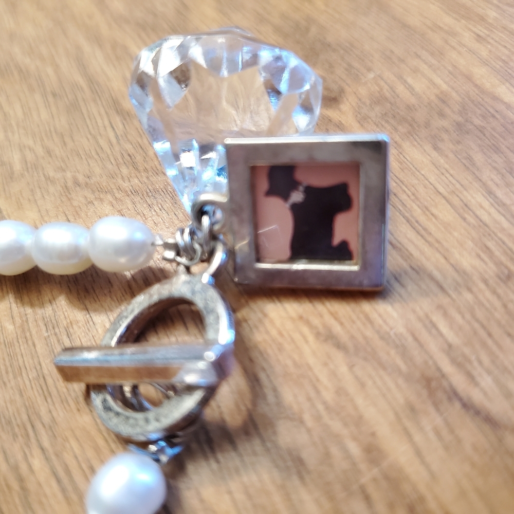 "MFIL / Parisian Style" Cultured Pearl Bracelet - Picture 2 of 2